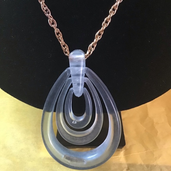 Gold tone necklace with icy blue 3 layered oval pendant - Picture 3 of 4